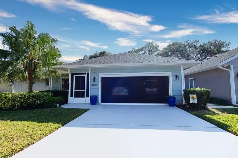 Vero Beach, FL 32962,401 Tamarind PL