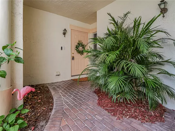 572 7th SQ #101, Vero Beach, FL 32962