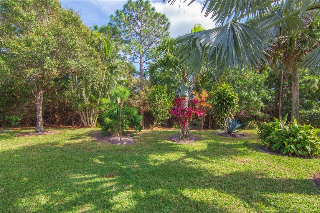 Vero Beach, FL 32962,350 Lexington AVE SW