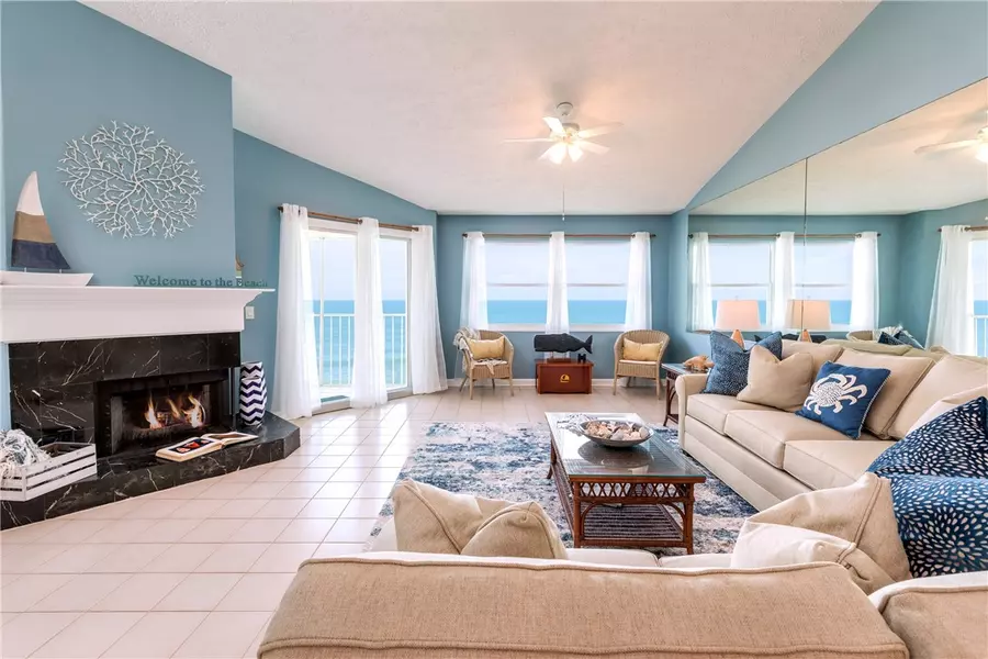 8880 N Sea Oaks WAY #303, Vero Beach, FL 32963