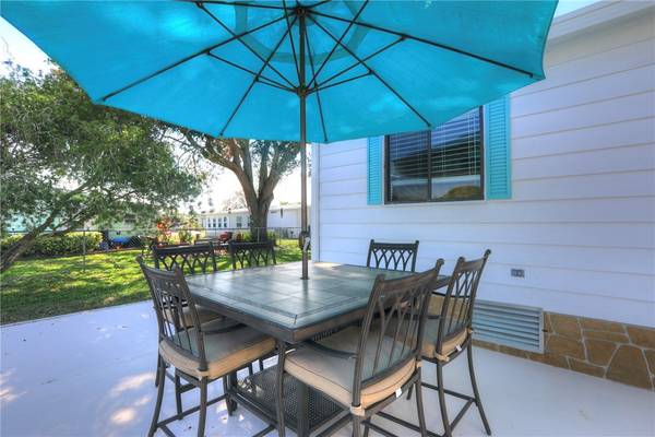 Barefoot Bay, FL 32976,911 Balsam ST