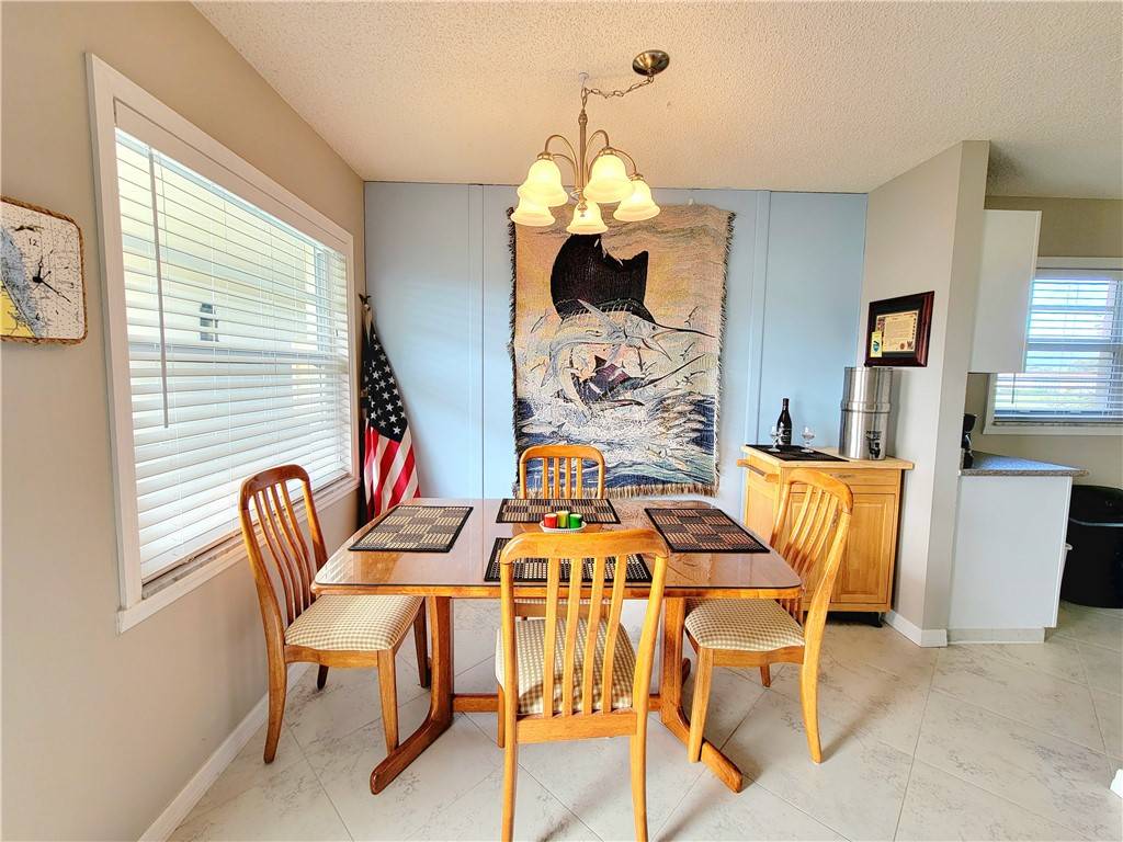 Vero Beach, FL 32962,90 Crooked Tree LN #203