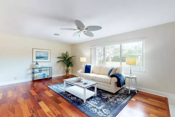 8005 142nd ST, Sebastian, FL 32958