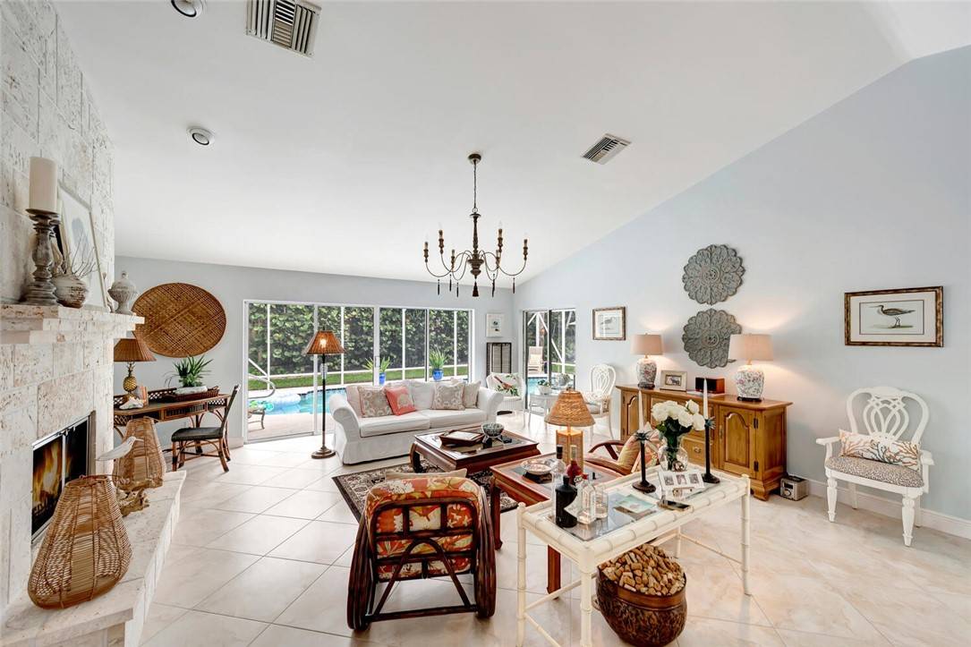 Vero Beach, FL 32963,1340 Spanish Lace LN