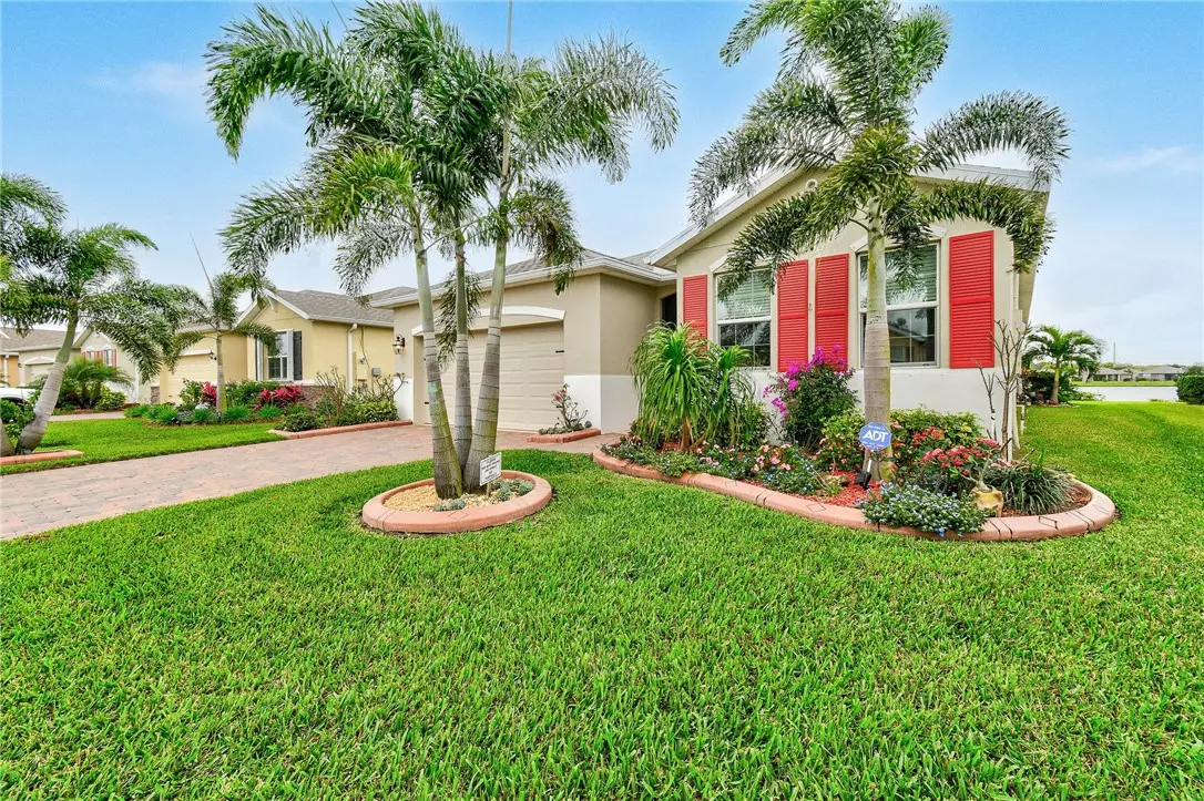 Vero Beach, FL 32962,2215 Hawk River DR SW