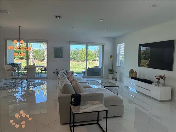 Vero Beach, FL 32960,1161 Haven CIR