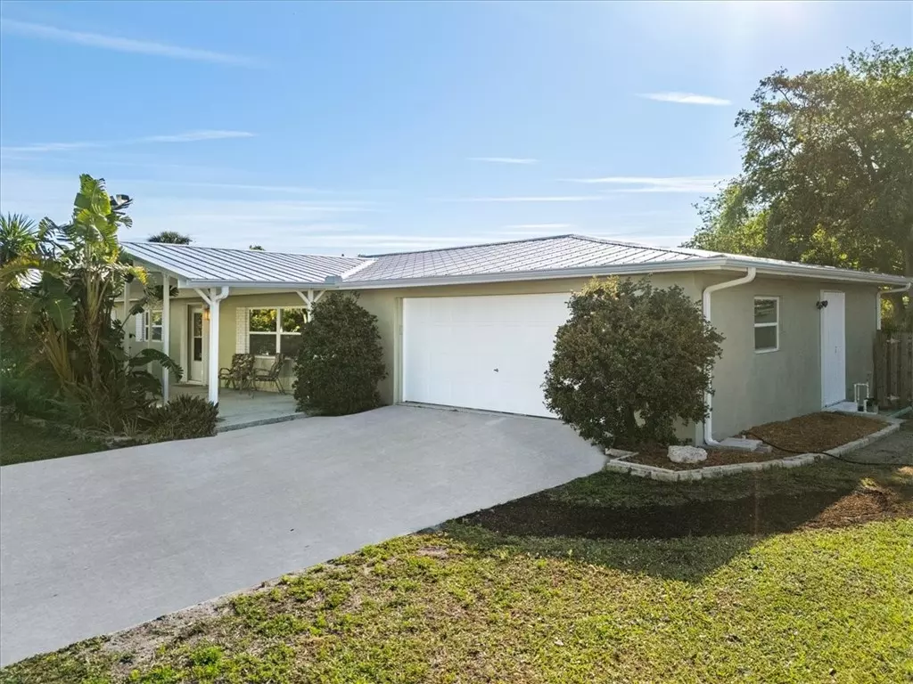 Micco, FL 32976,9905 Holly ST