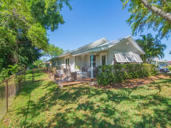 Vero Beach, FL 32962,11 Forest Park DR