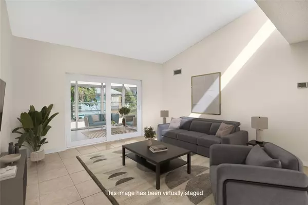 Vero Beach, FL 32960,1555 14th AVE #208