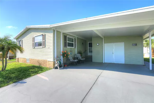 Micco, FL 32976,7622 Great Bear Lake DR #O30