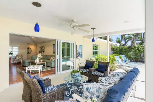 516 Honeysuckle LN,  Vero Beach,  FL 32963