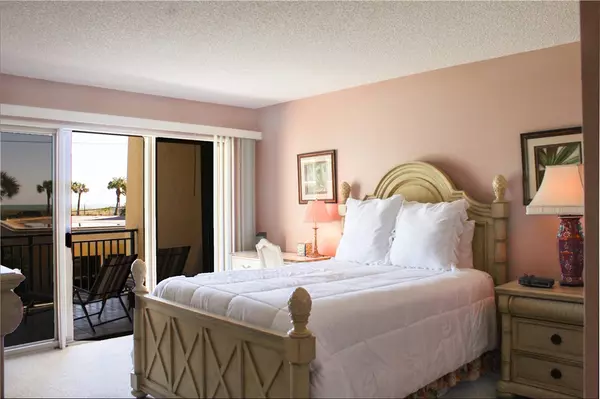 3939 Ocean DR #205C, Vero Beach, FL 32963