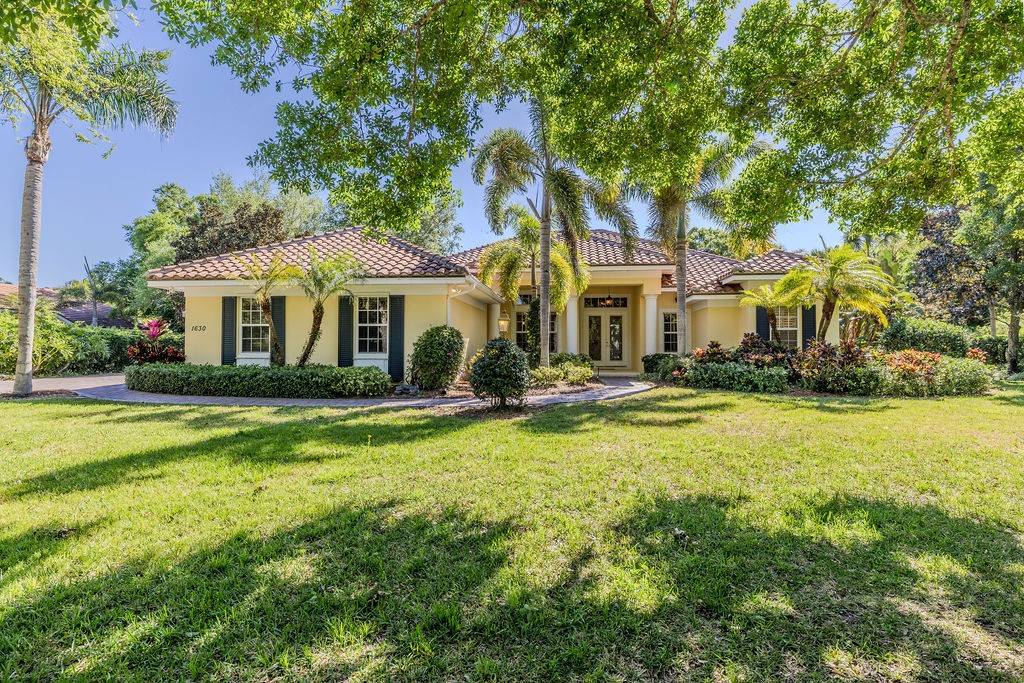 1630 W Rosewood CT, Vero Beach, FL 32966