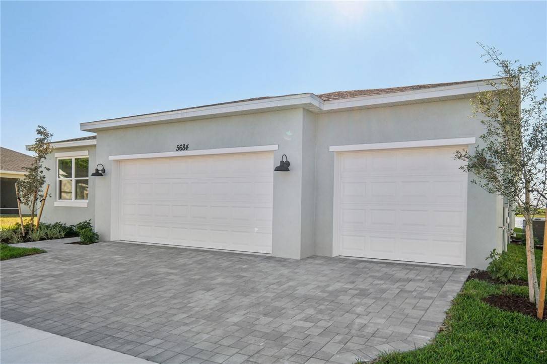 Vero Beach, FL 32966,5684 Hampton Park CIR