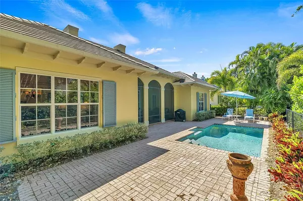 Vero Beach, FL 32963,411 S Palm Island CIR