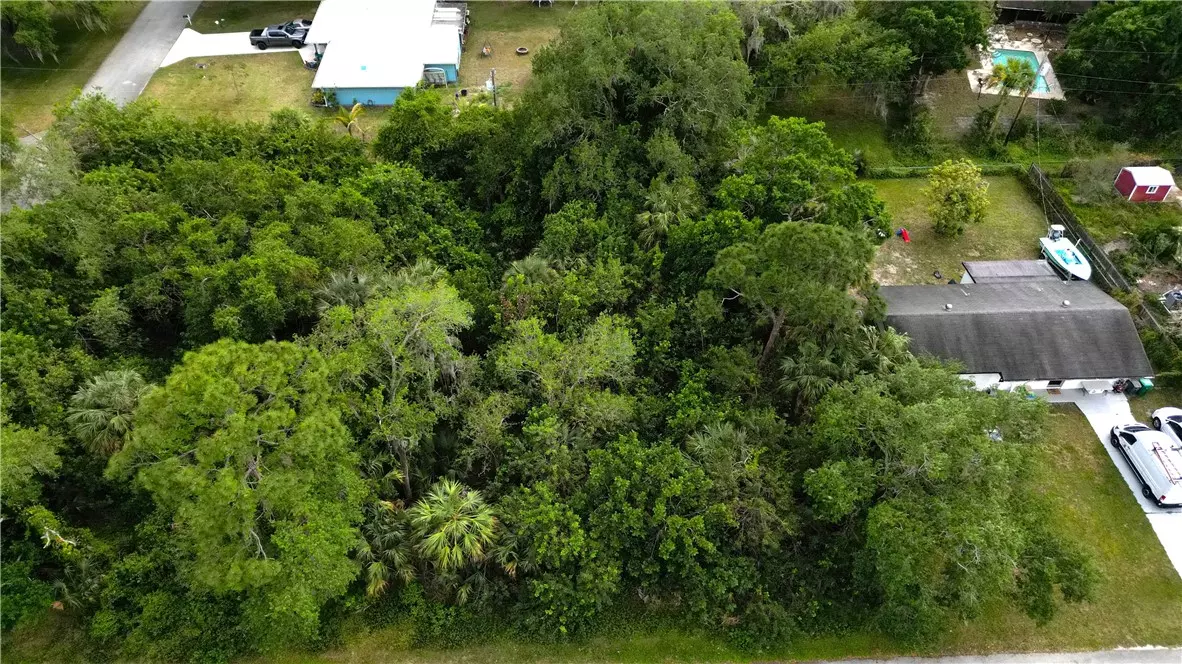 Fort Pierce, FL 34951,7903 Penny LN