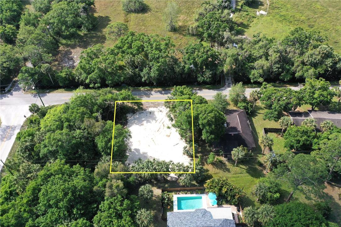 Vero Beach, FL 32968,6326 4th ST