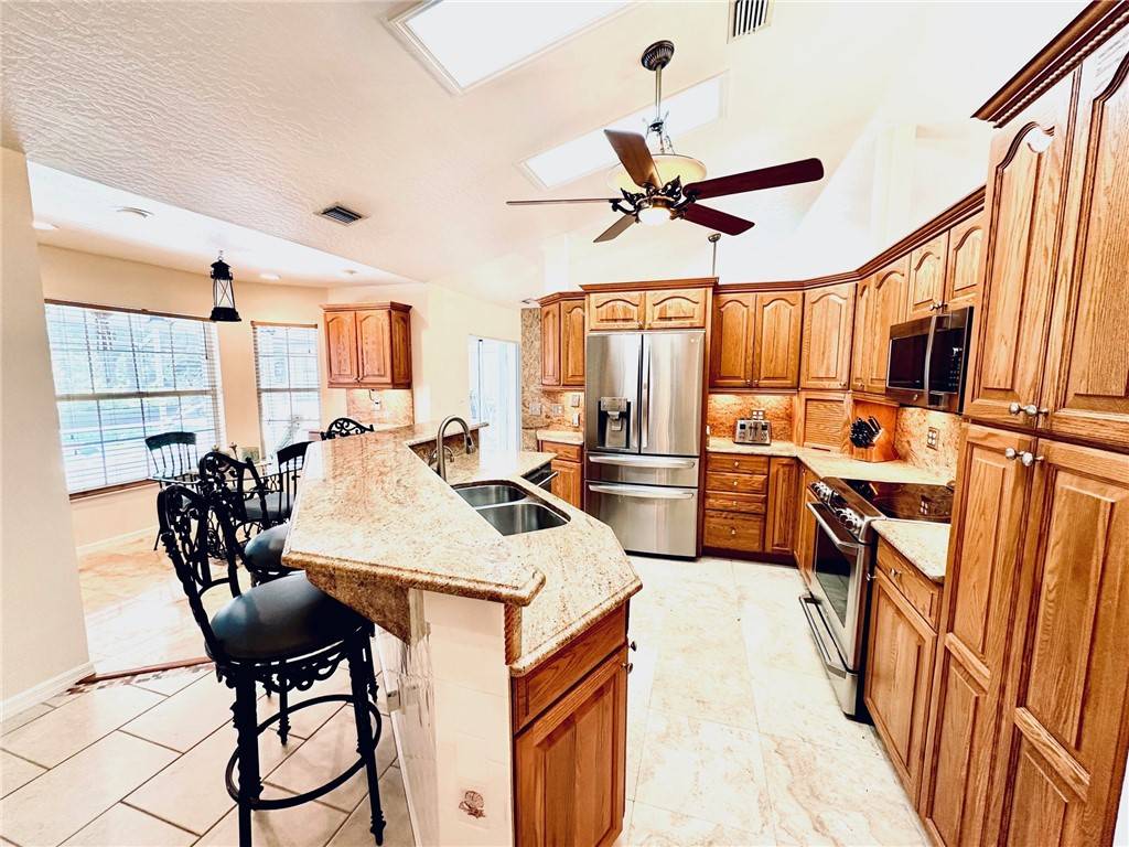 Vero Beach, FL 32967,8365 92nd AVE