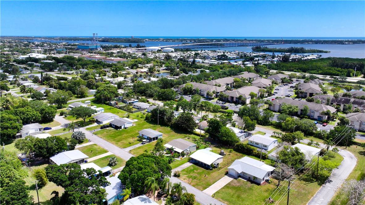 Vero Beach, FL 32960,1311 3rd CT
