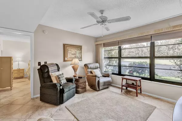 Vero Beach, FL 32966,9 Plantation DR #104