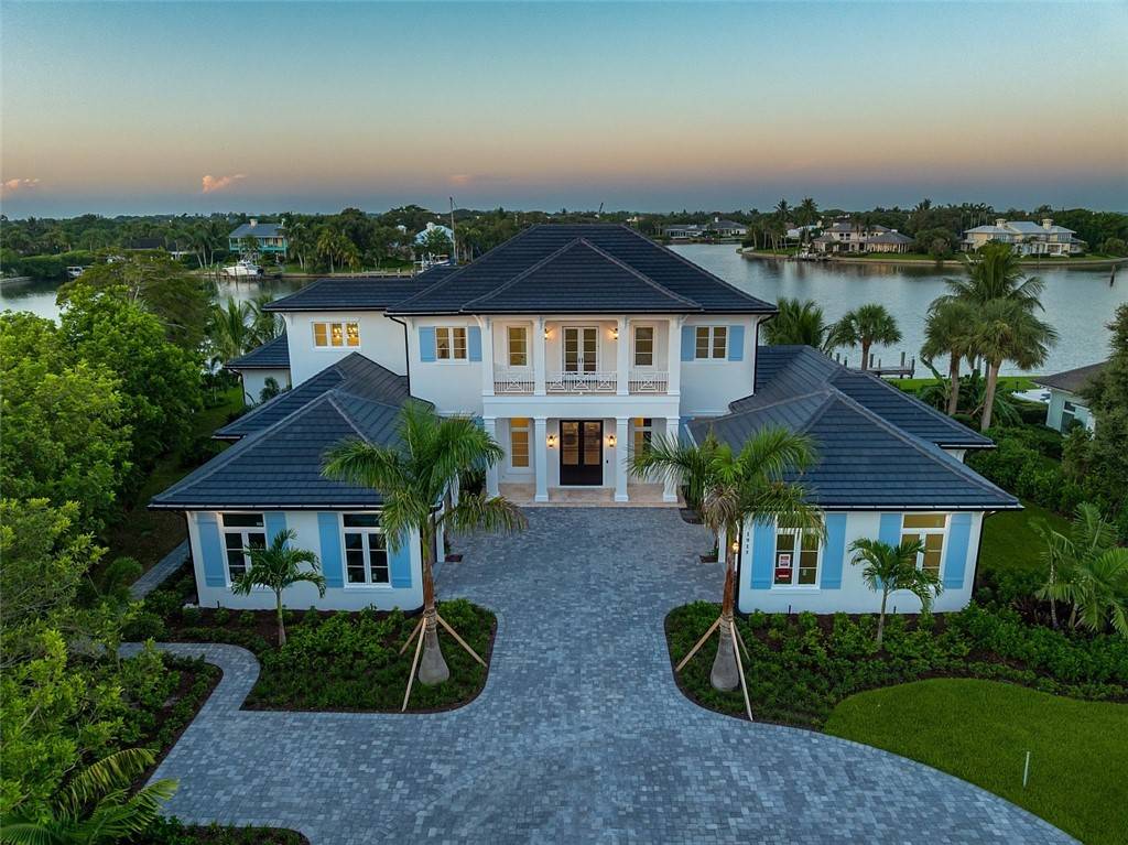 1915 Cutlass Cove DR, Vero Beach, FL 32963