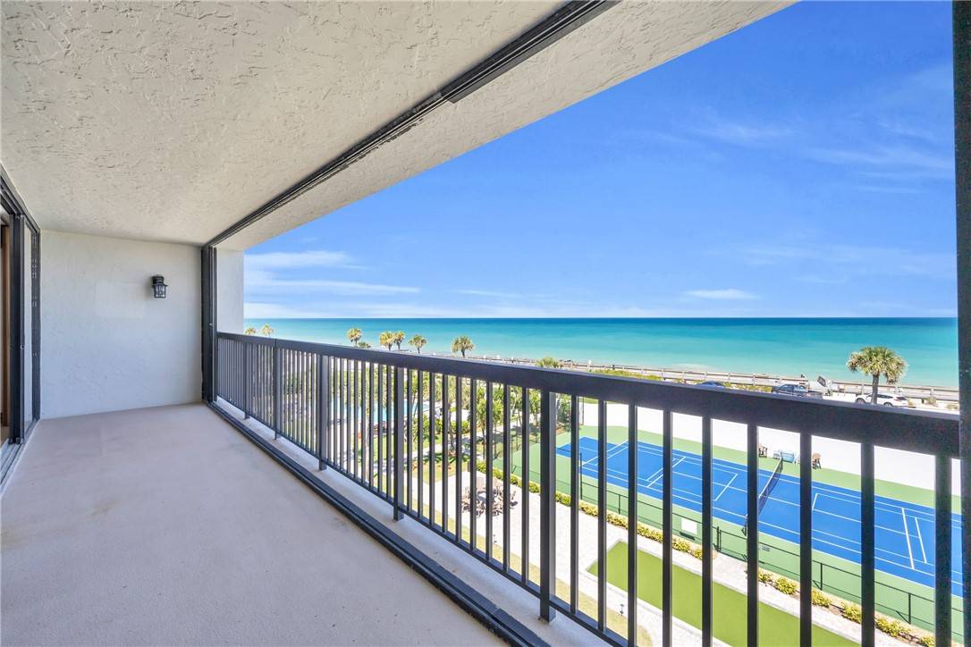 Vero Beach, FL 32963,4141 Ocean DR #502