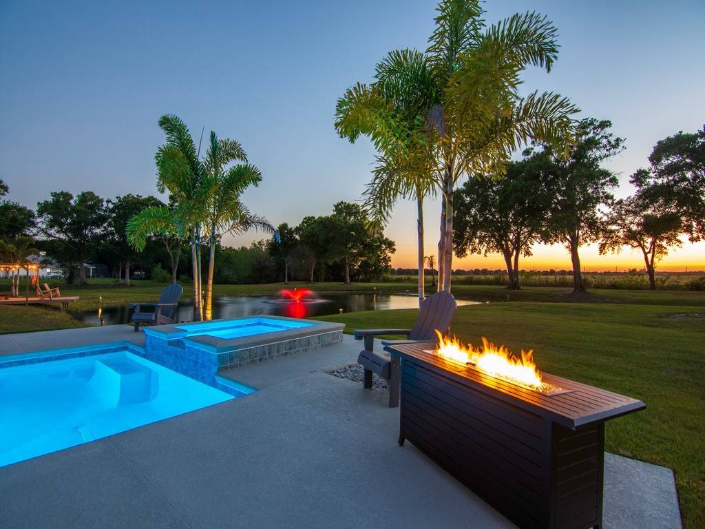 Vero Beach, FL 32968,1735 Covey Run CT SW