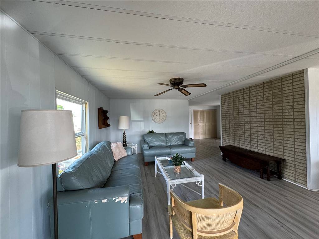 Barefoot Bay, FL 32976,939 Laurel CIR