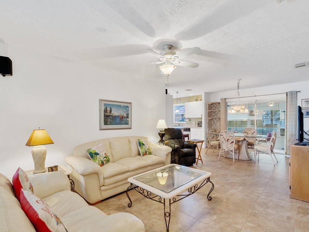 Fort Pierce, FL 34951,6707 Tulipan
