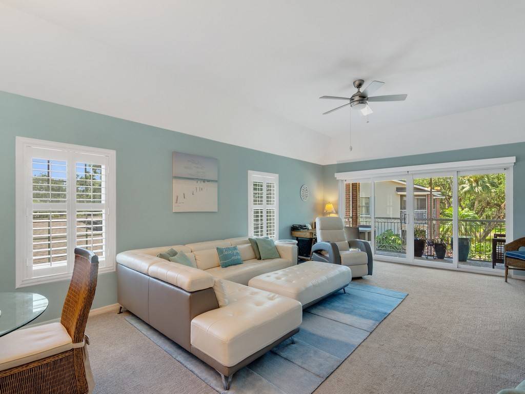 Vero Beach, FL 32963,133 E Park Shores CIR #8E