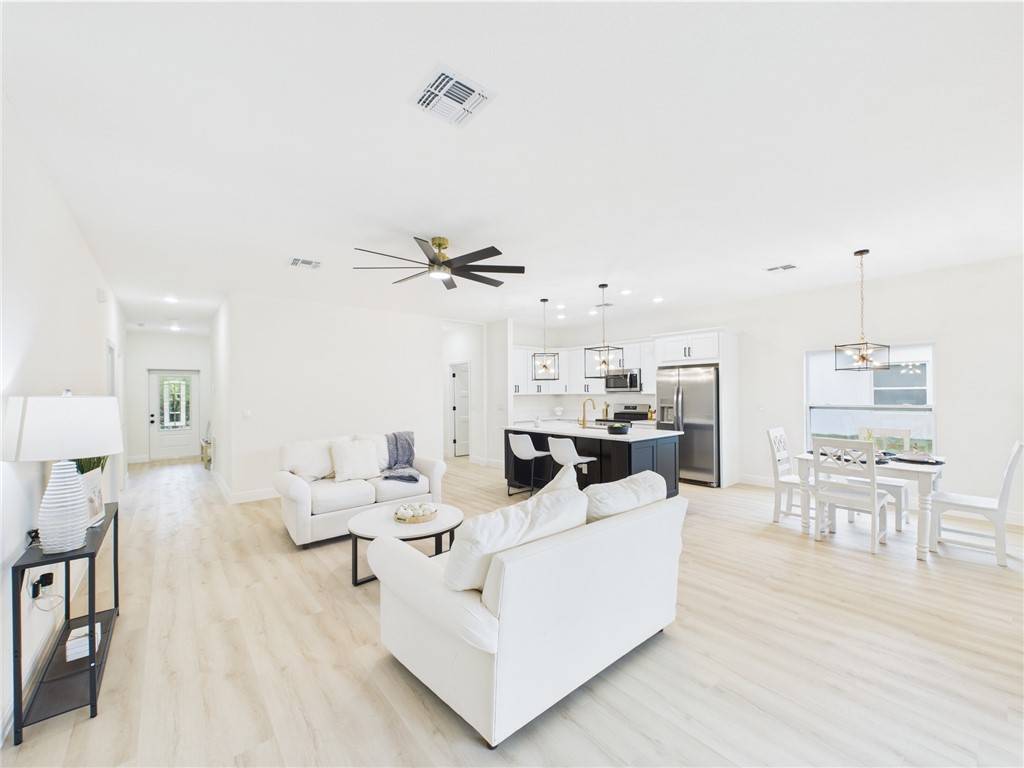 Vero Beach, FL 32967,9285 107th AVE