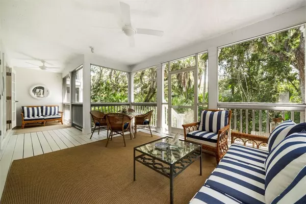 Vero Beach, FL 32963,1155 Winding Oaks CIR E #102