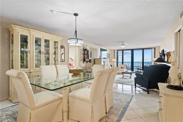 Hutchinson Island, FL 34949,5047 N Highway A1A HWY #1102