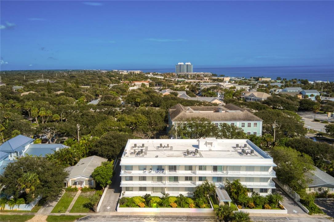 Vero Beach, FL 32963,855 Dahlia LN #304