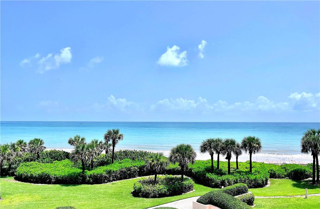 8866 N Sea Oaks WAY #203, Vero Beach, FL 32963