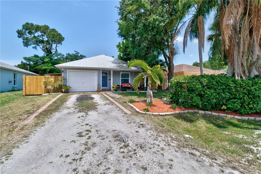 Vero Beach, FL 32962,1346 22nd AVE SW
