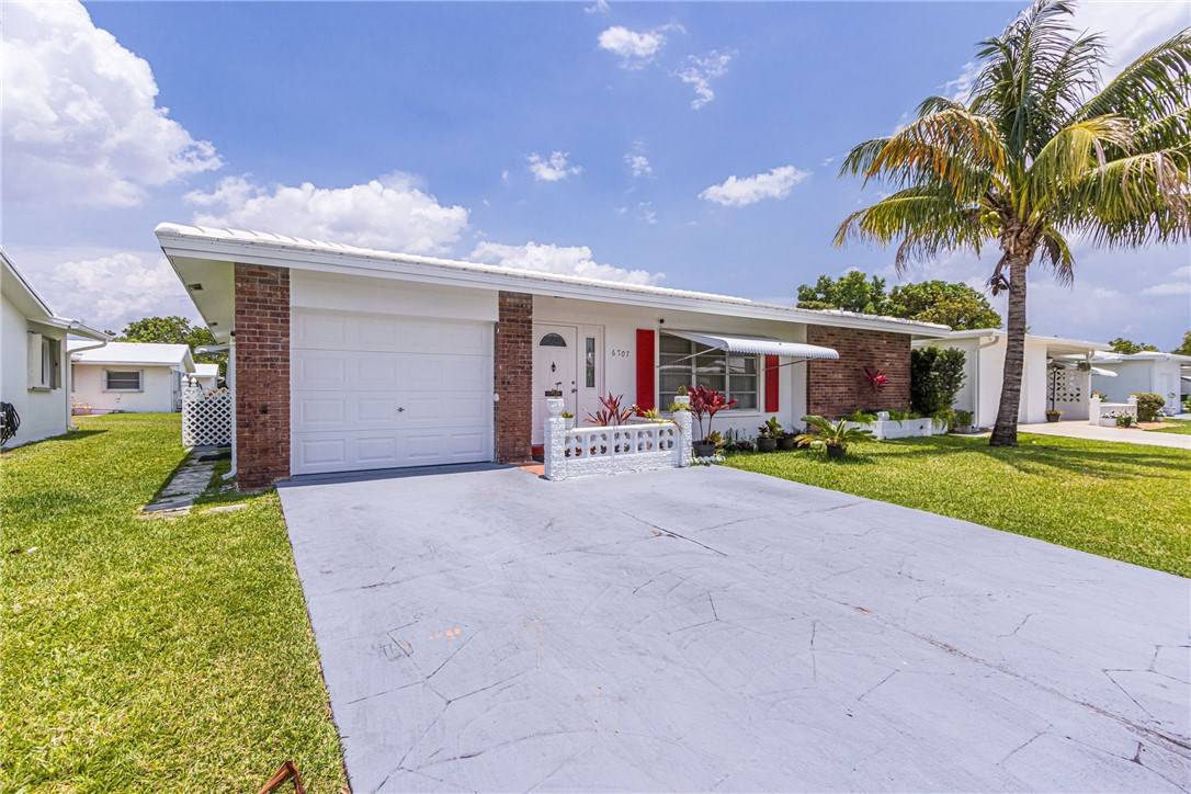 Tamarac, FL 33321,6707 NW 70th St