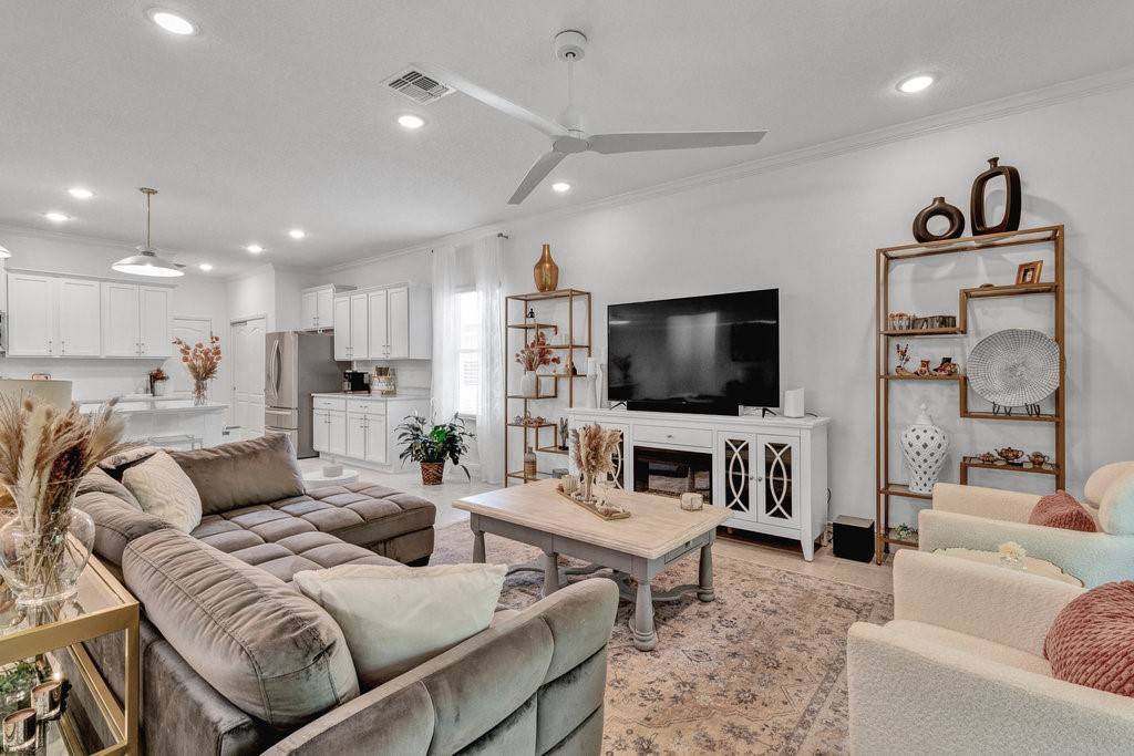 Vero Beach, FL 32966,3577 Loblolly SQ