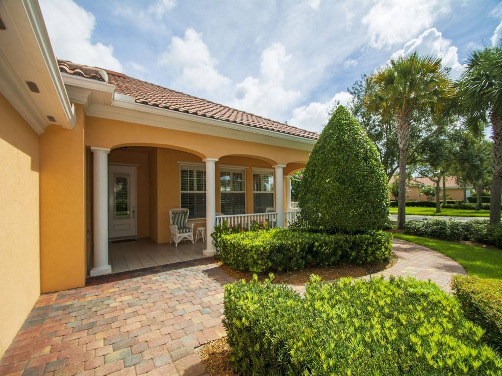 Vero Beach, FL 32967,5406 Barbados SQ