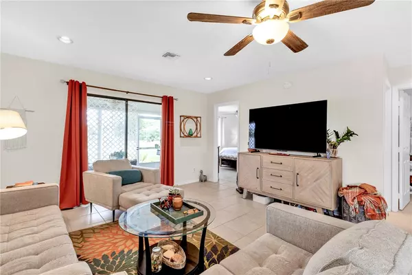 Vero Beach, FL 32962,426 12th ST SW