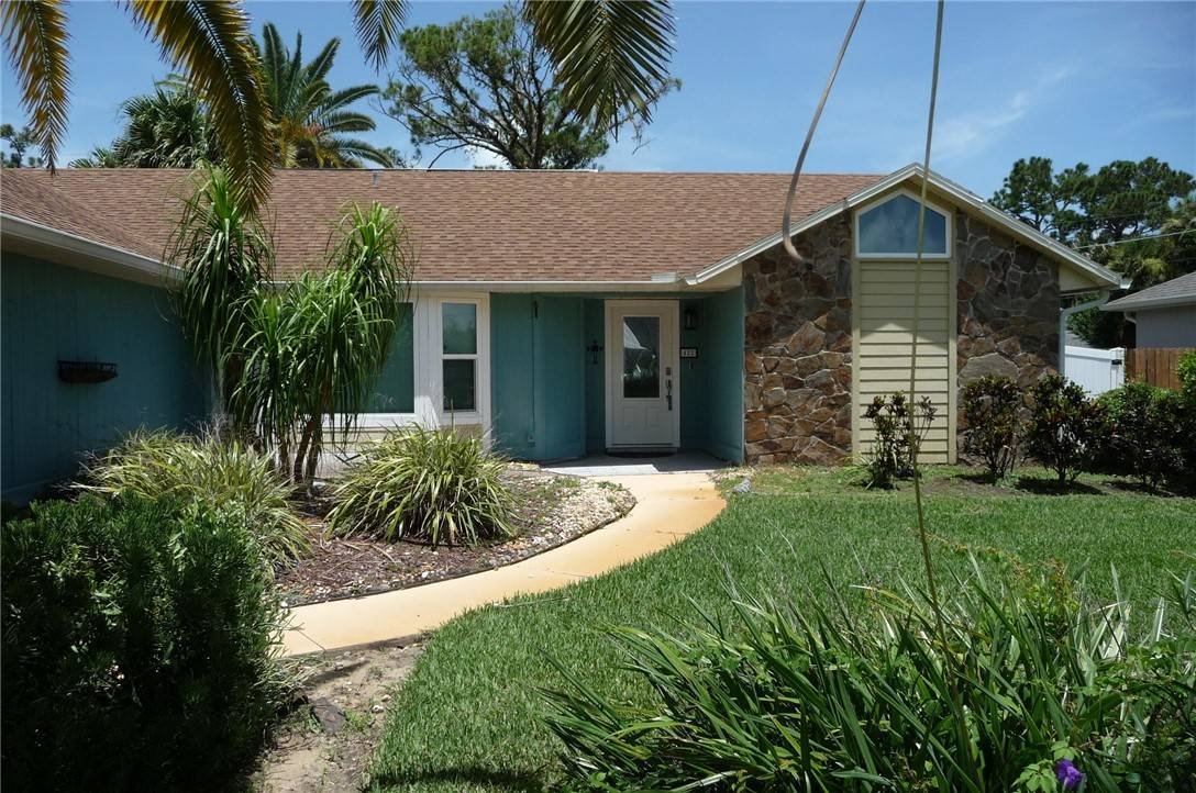 422 Avocado AVE, Sebastian, FL 32958