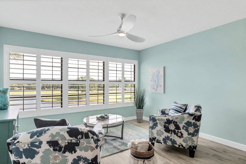 Vero Beach, FL 32966,33 Plantation DR #205