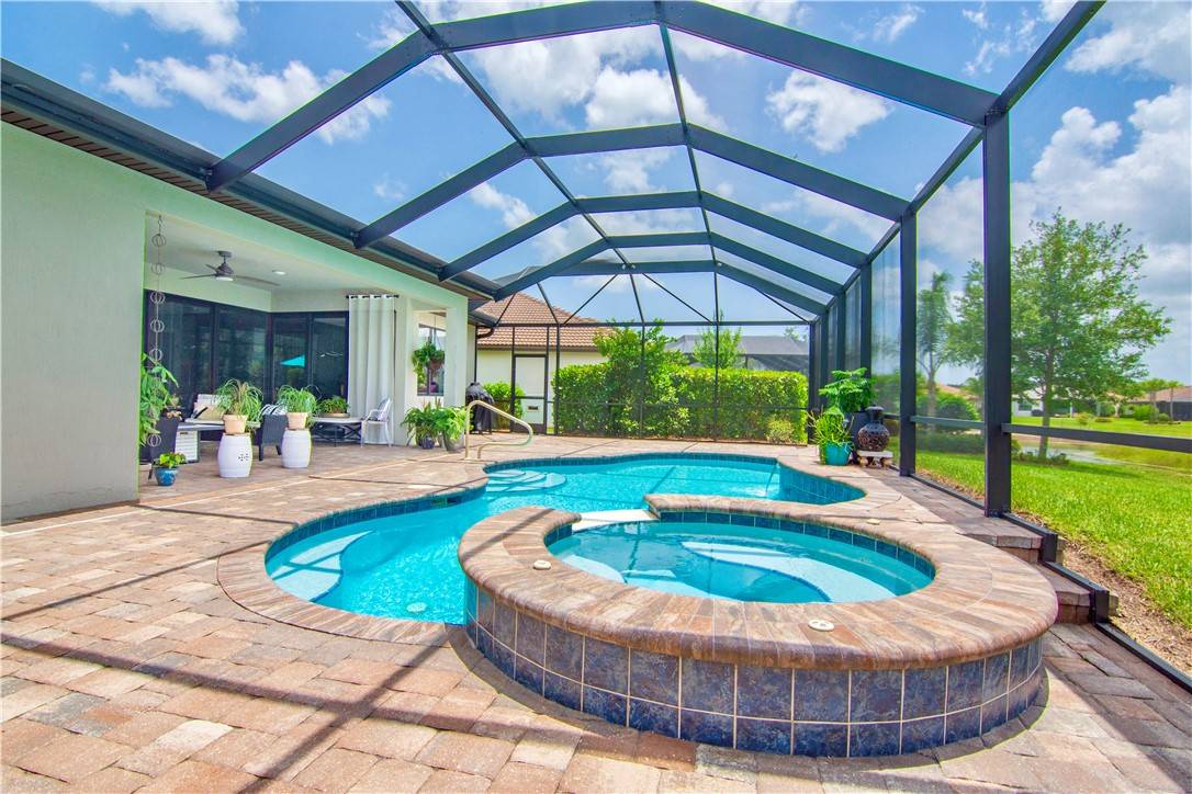 Vero Beach, FL 32967,5037 Monroe CIR