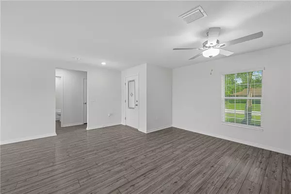 Vero Beach, FL 32967,8855 W 98th AVE