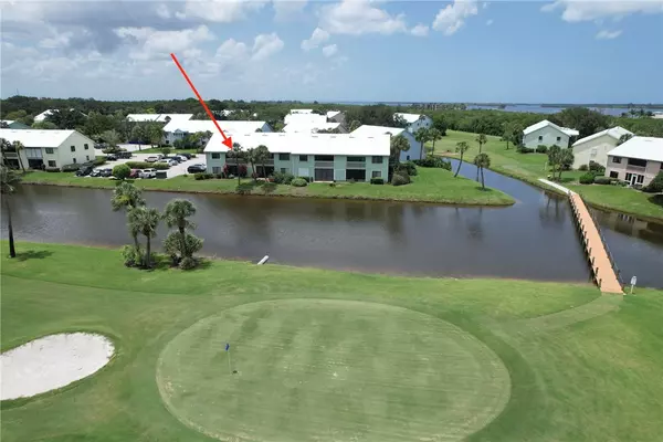 Sebastian, FL 32958,5725 Pelican Pointe DR #4