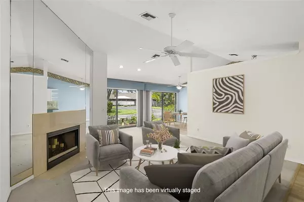 Vero Beach, FL 32962,723 Timber Ridge TRL SW #B