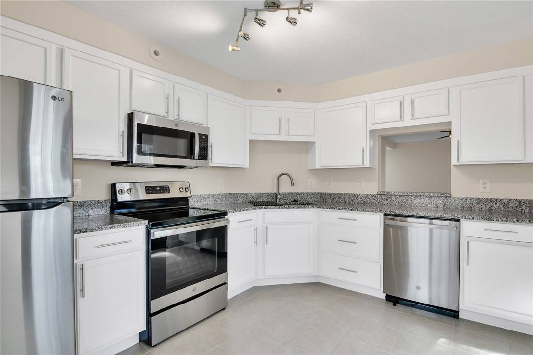 1914 Westminster CIR #13-3, Vero Beach, FL 32966