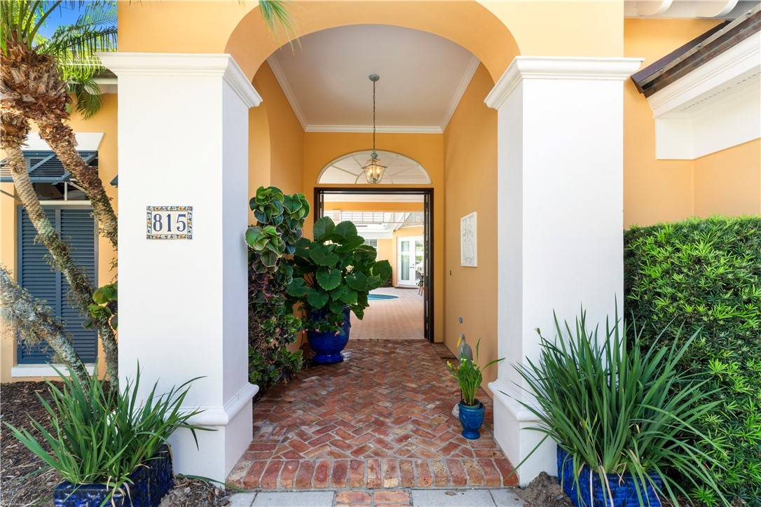 Vero Beach, FL 32963,815 Pembroke CT