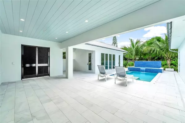 Vero Beach, FL 32963,985 Clipper RD