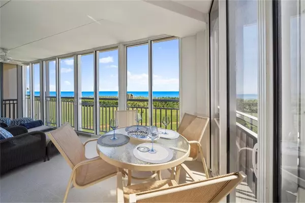 8824 S Sea Oaks WAY #102, Vero Beach, FL 32963